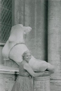 Dr.Janet Travell with sculpture of Morton's Toe